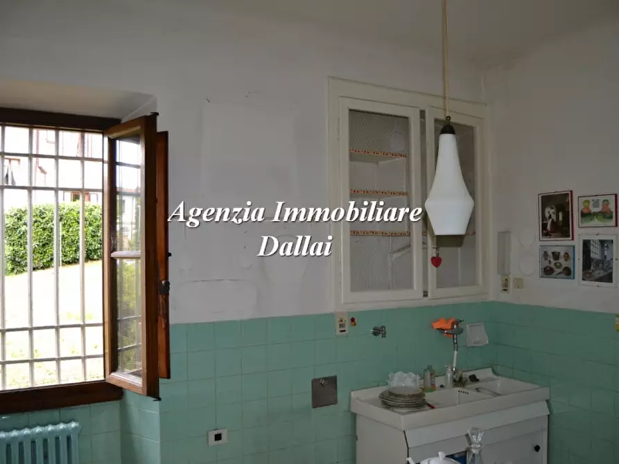 Immagine 12 di Villa in vendita  a Vicchio