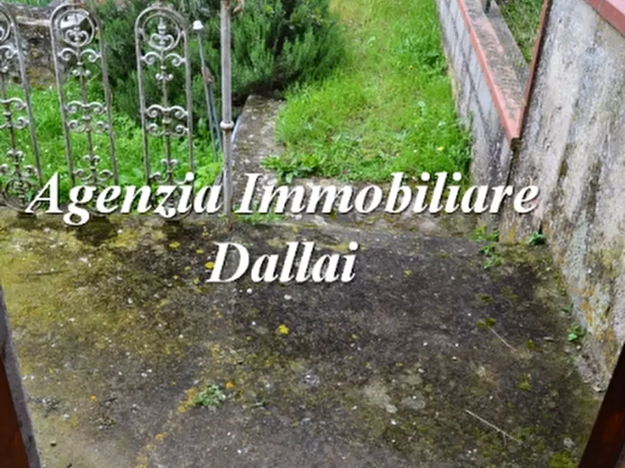 Immagine 15 di Villa in vendita  a Vicchio