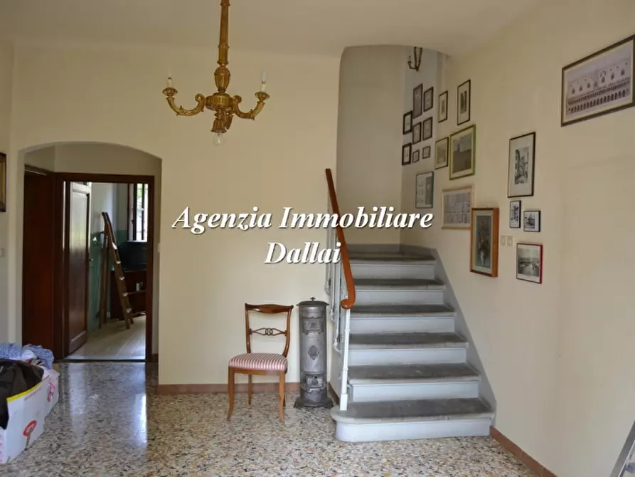 Immagine 18 di Villa in vendita  a Vicchio