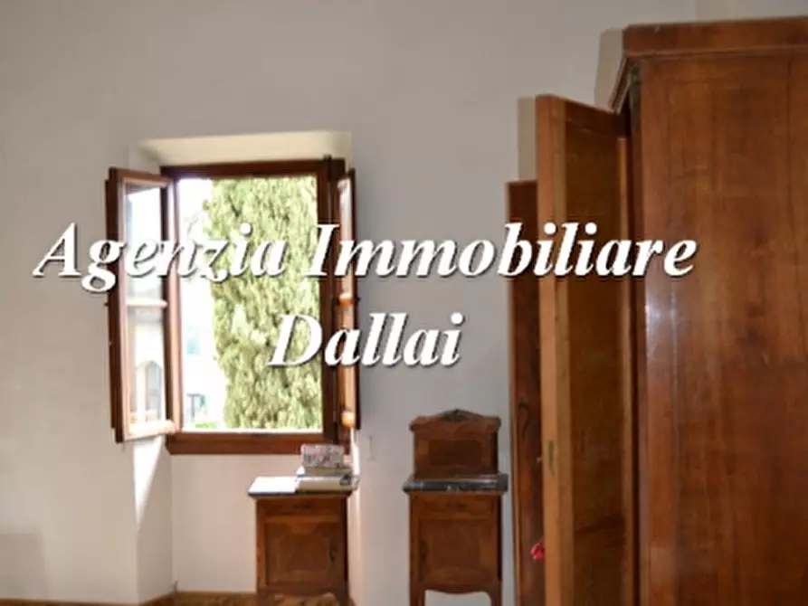 Immagine 21 di Villa in vendita  a Vicchio