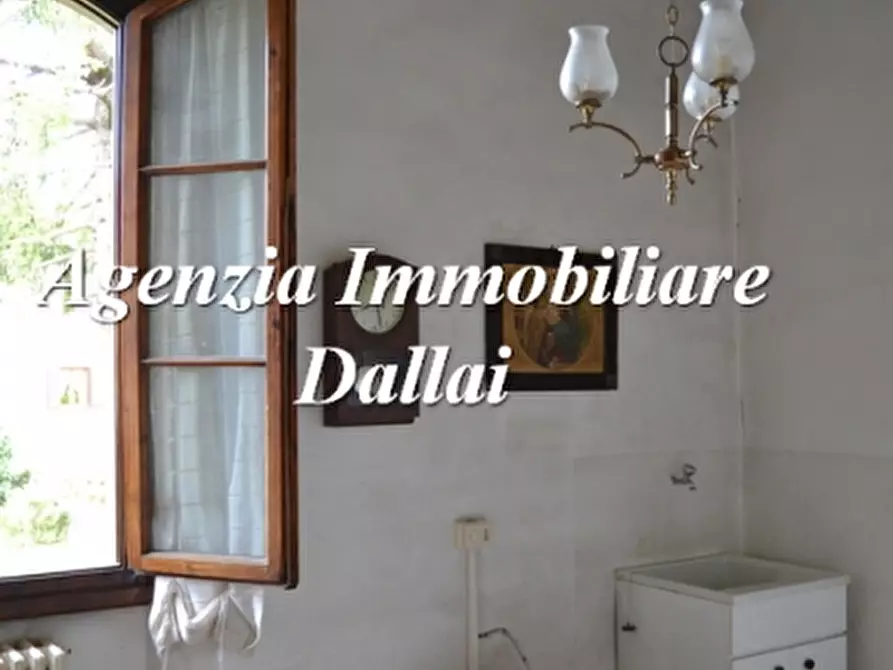 Immagine 23 di Villa in vendita  a Vicchio