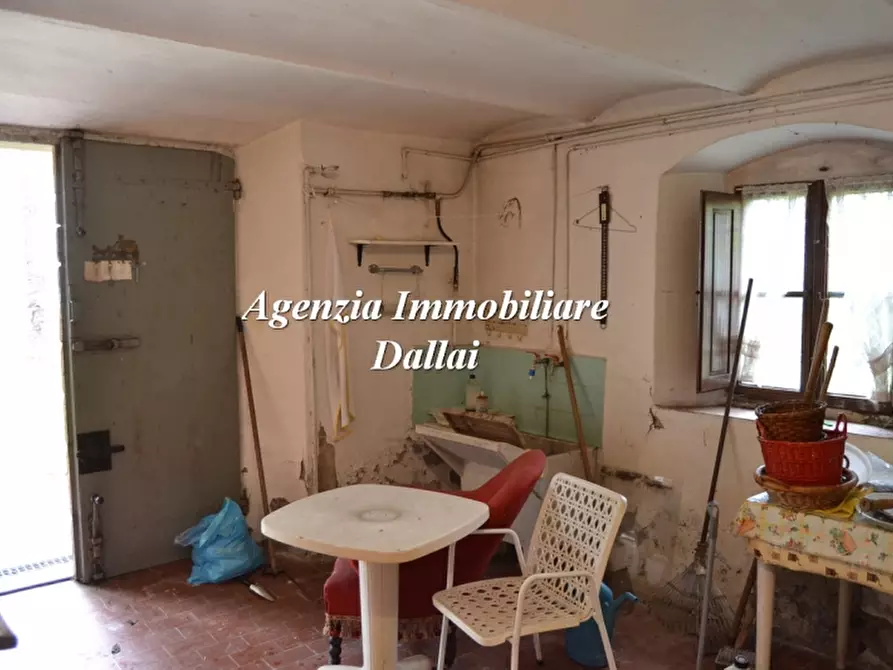 Immagine 29 di Villa in vendita  a Vicchio