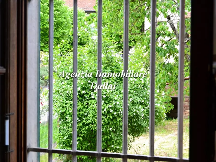 Immagine 40 di Villa in vendita  a Vicchio