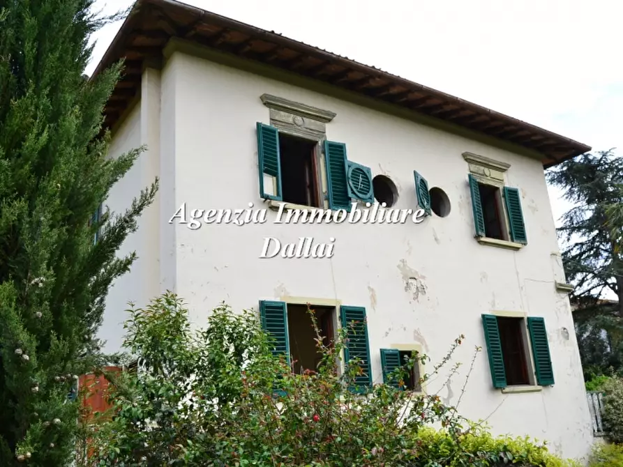 Immagine 34 di Villa in vendita  a Vicchio