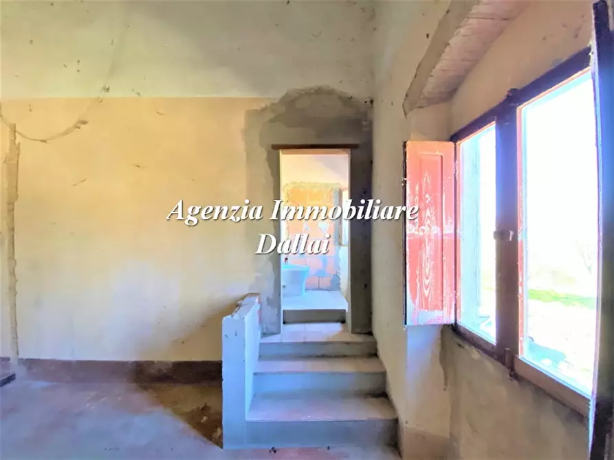 Immagine 17 di Rustico / casale in vendita  a Scarperia E San Piero