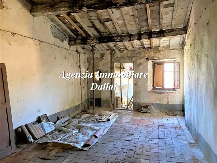 Immagine 19 di Rustico / casale in vendita  a Scarperia E San Piero