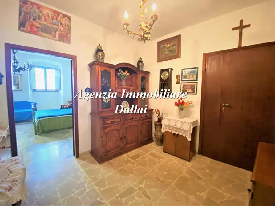 Immagine 10 di Villa in vendita  a Scarperia E San Piero