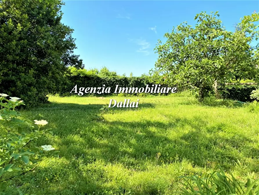 Immagine 4 di Villa in vendita  a Scarperia E San Piero