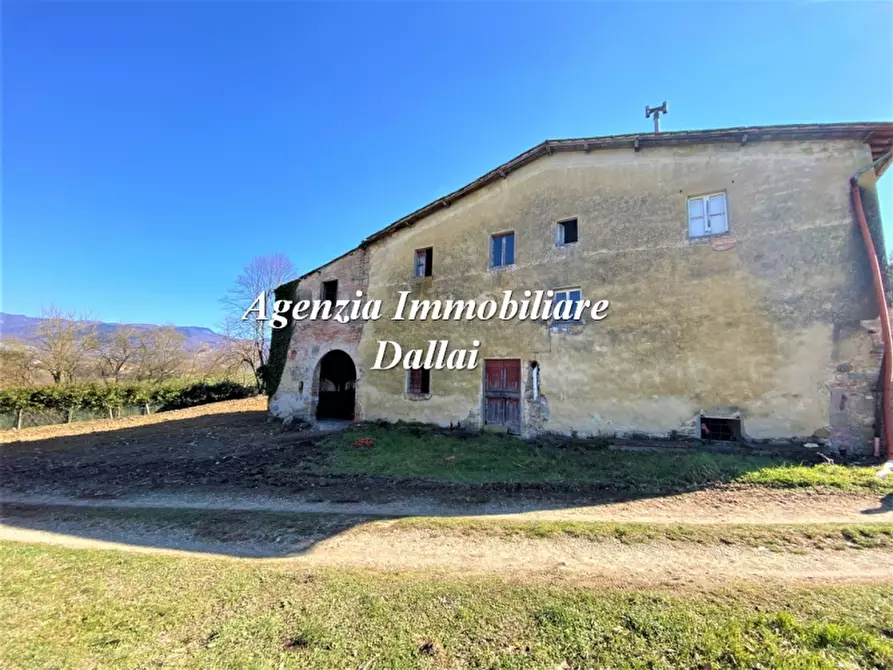 Immagine 1 di Rustico / casale in vendita  a Scarperia E San Piero