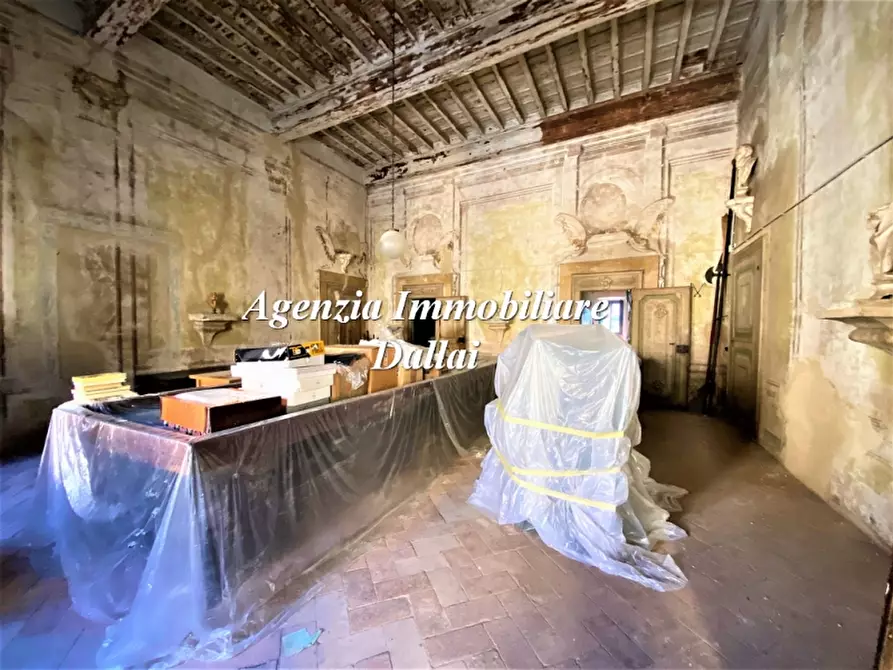 Immagine 17 di Villa in vendita  a Scarperia E San Piero