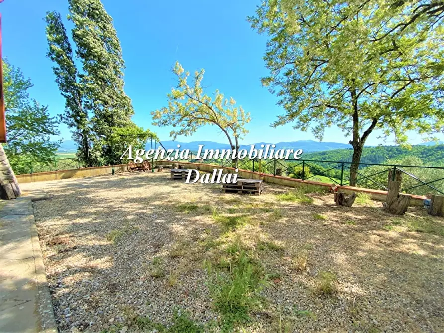 Immagine 7 di Casa colonica in vendita  a Barberino Di Mugello