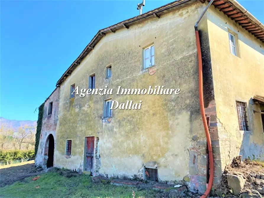 Immagine 4 di Rustico / casale in vendita  a Scarperia E San Piero