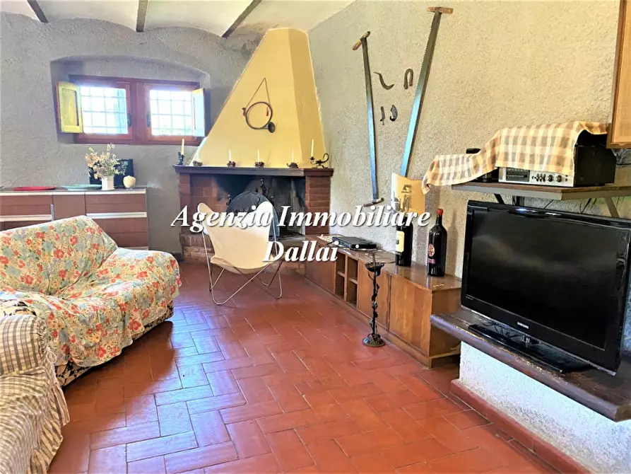 Immagine 18 di Casa colonica in vendita  a Barberino Di Mugello