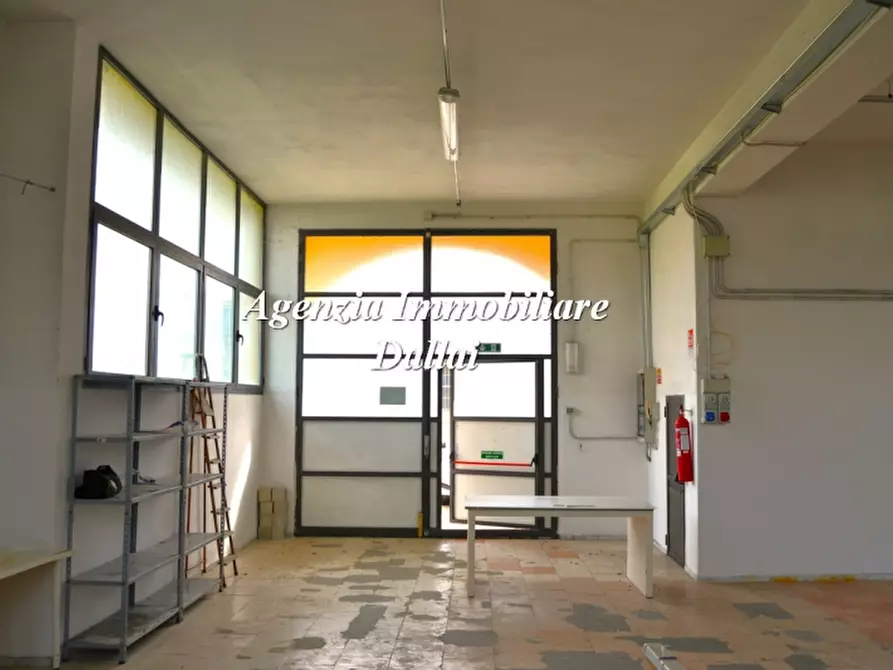 Immagine 8 di Capannone industriale in affitto  a Scarperia E San Piero