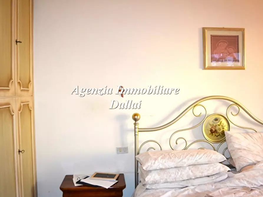 Immagine 14 di Appartamento in vendita  a Borgo San Lorenzo