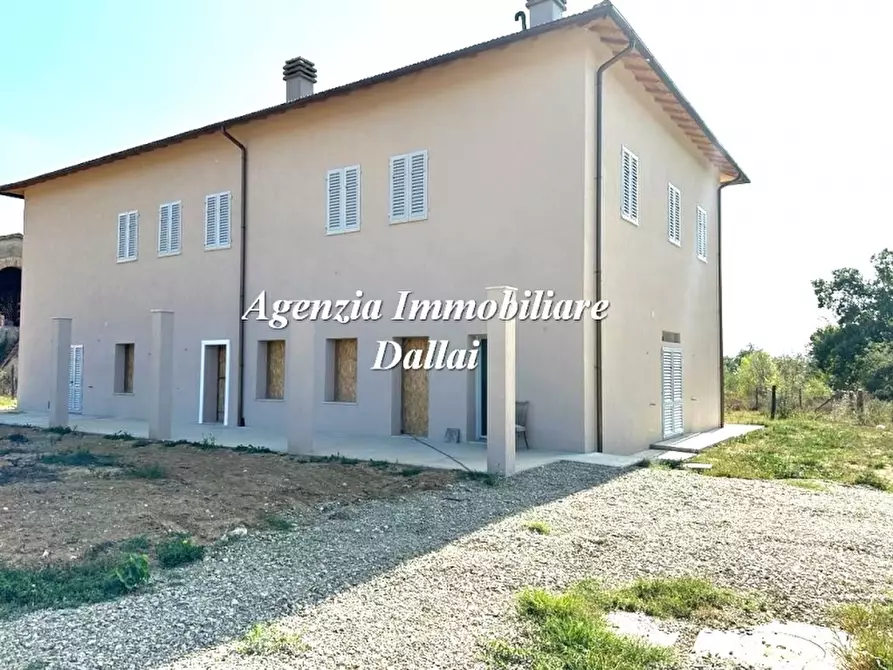 Immagine 7 di Casa colonica in vendita  a Scarperia E San Piero