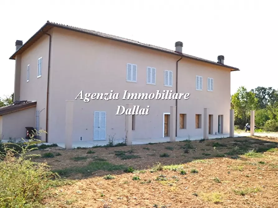 Immagine 8 di Casa colonica in vendita  a Scarperia E San Piero