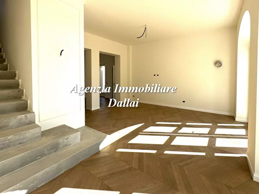 Immagine 13 di Casa colonica in vendita  a Scarperia E San Piero