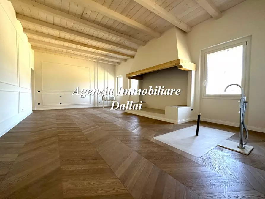 Immagine 21 di Casa colonica in vendita  a Scarperia E San Piero