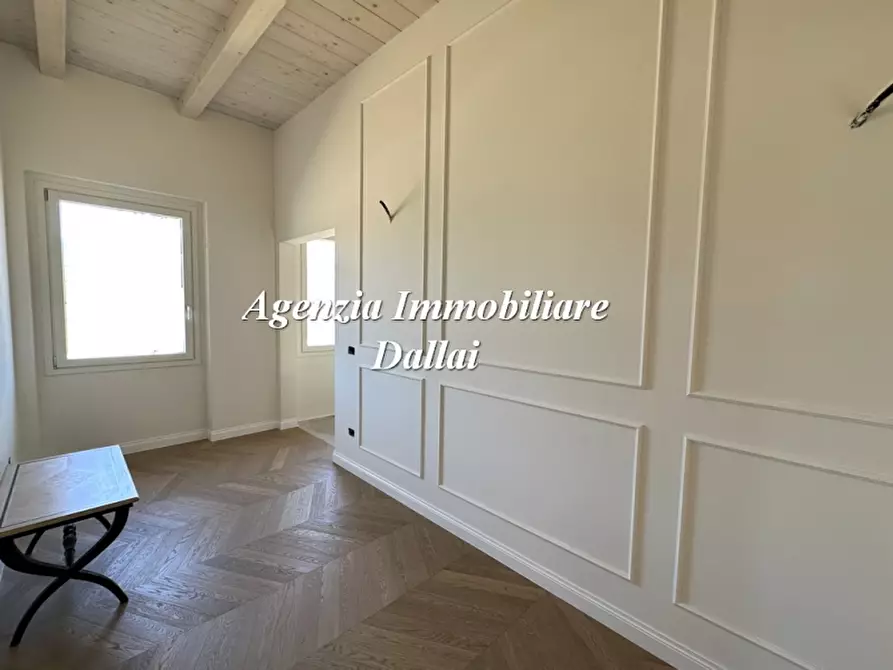 Immagine 24 di Casa colonica in vendita  a Scarperia E San Piero