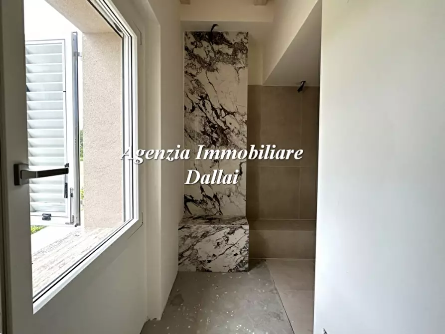 Immagine 33 di Casa colonica in vendita  a Scarperia E San Piero