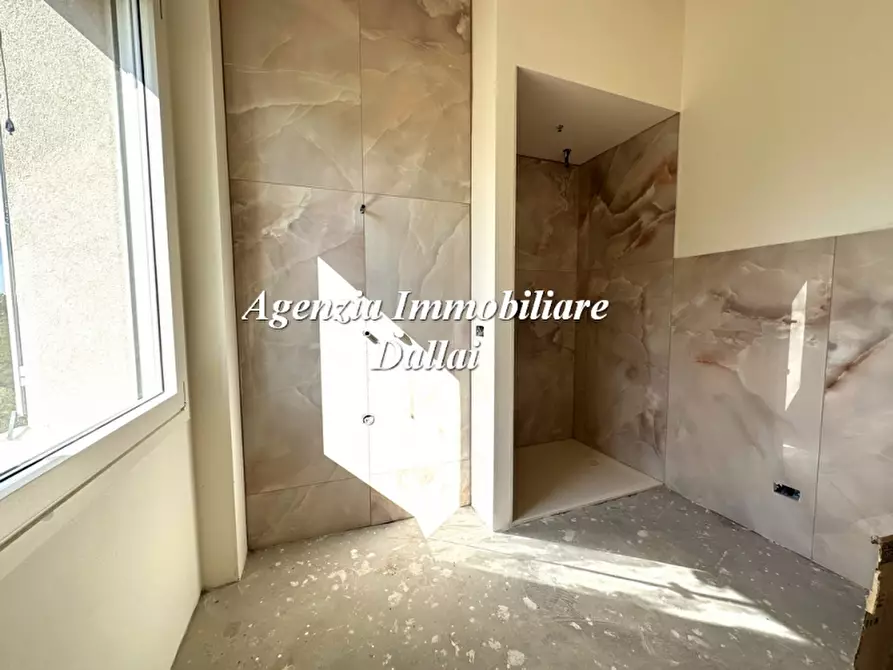 Immagine 35 di Casa colonica in vendita  a Scarperia E San Piero