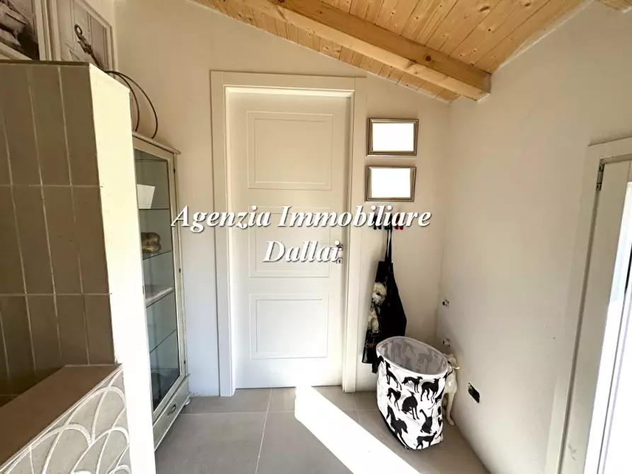 Immagine 40 di Casa colonica in vendita  a Scarperia E San Piero