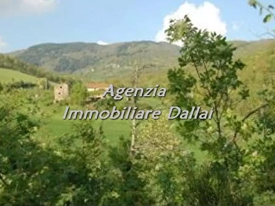 Immagine 4 di Rustico / casale in vendita  a Scarperia E San Piero