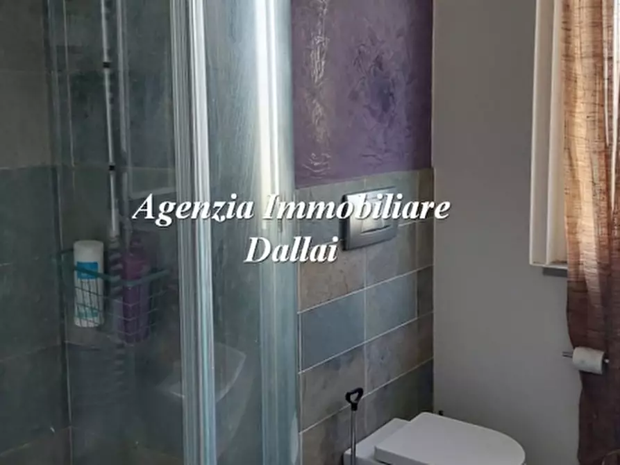 Immagine 25 di Villa in vendita  a Borgo San Lorenzo