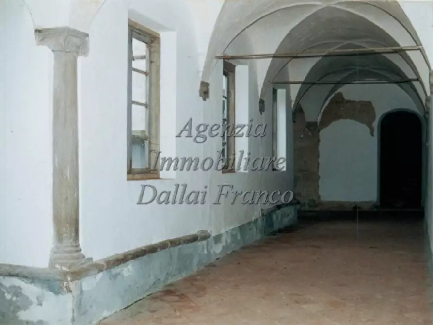 Immagine 10 di Immobile di prestigio in vendita  a Borgo San Lorenzo