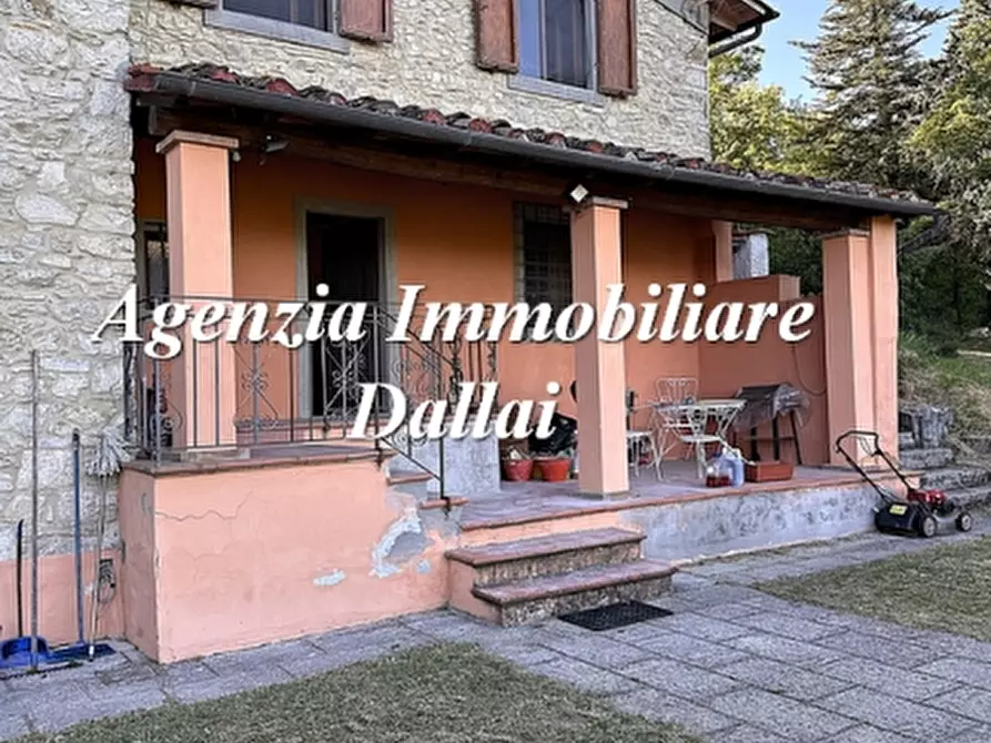 Immagine 3 di Casa indipendente in vendita  a Scarperia E San Piero