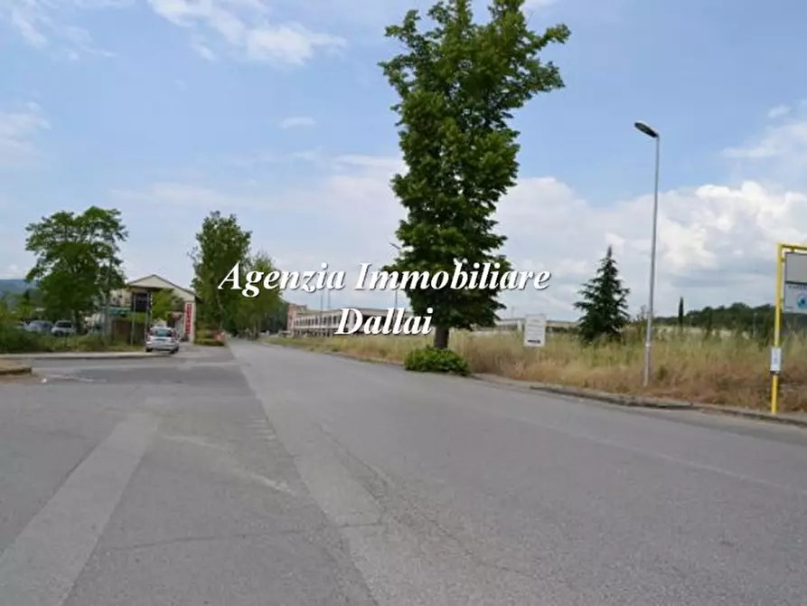 Immagine 2 di Capannone industriale in affitto  a Borgo San Lorenzo