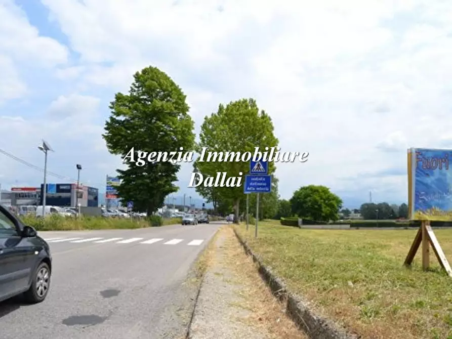Immagine 11 di Capannone industriale in affitto  a Borgo San Lorenzo