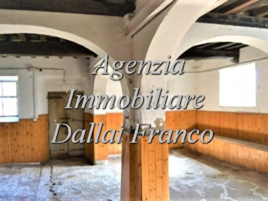 Immagine 8 di Casa colonica in vendita  a Barberino Di Mugello