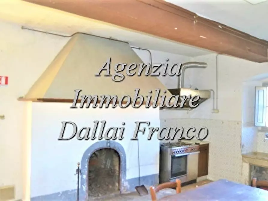 Immagine 9 di Casa colonica in vendita  a Barberino Di Mugello