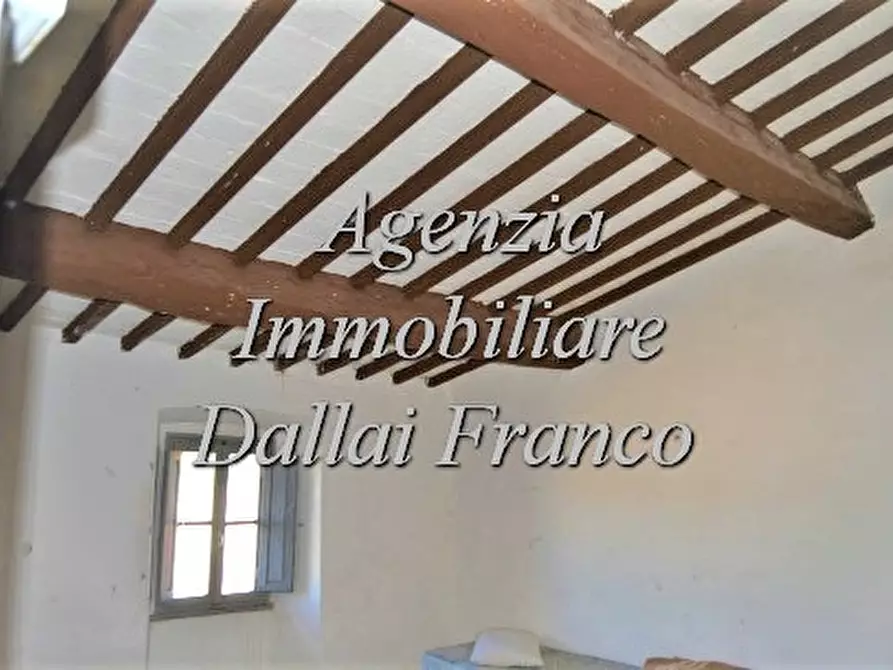 Immagine 16 di Casa colonica in vendita  a Barberino Di Mugello