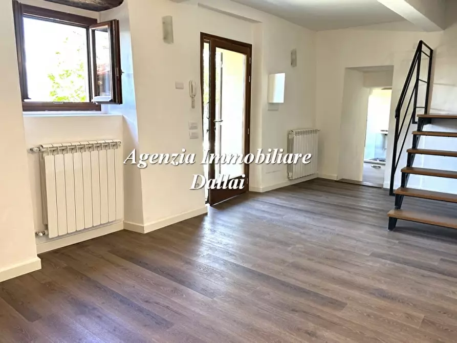 Immagine 6 di Casa colonica in vendita  a Borgo San Lorenzo