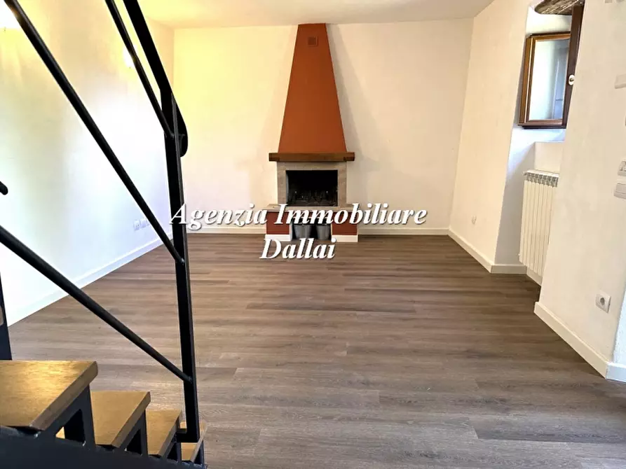 Immagine 12 di Casa colonica in vendita  a Borgo San Lorenzo