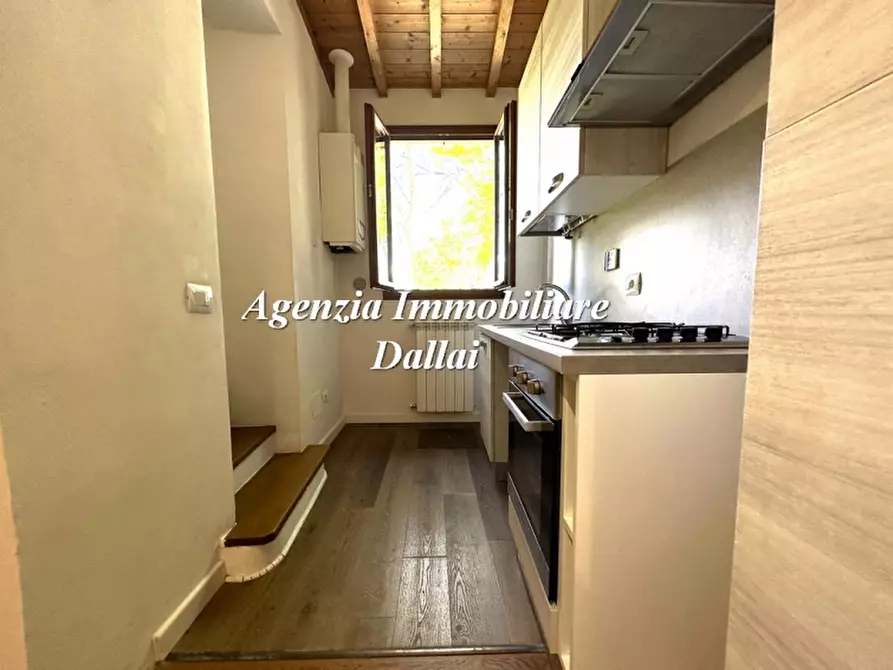 Immagine 15 di Casa colonica in vendita  a Borgo San Lorenzo