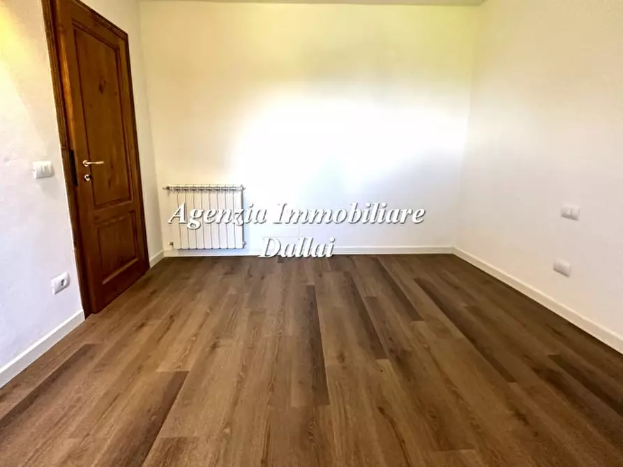 Immagine 20 di Casa colonica in vendita  a Borgo San Lorenzo