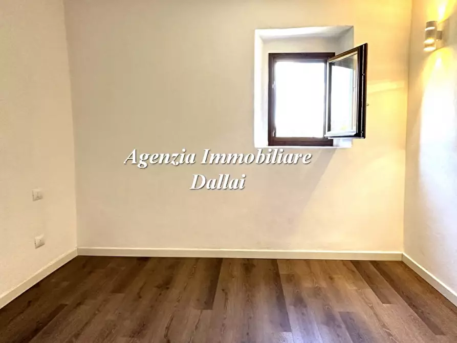 Immagine 25 di Casa colonica in vendita  a Borgo San Lorenzo