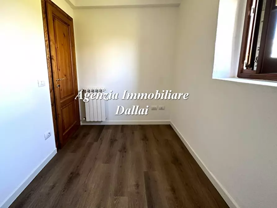 Immagine 30 di Casa colonica in vendita  a Borgo San Lorenzo