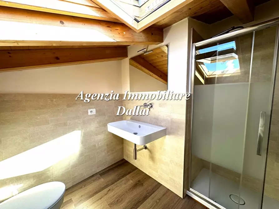 Immagine 33 di Casa colonica in vendita  a Borgo San Lorenzo