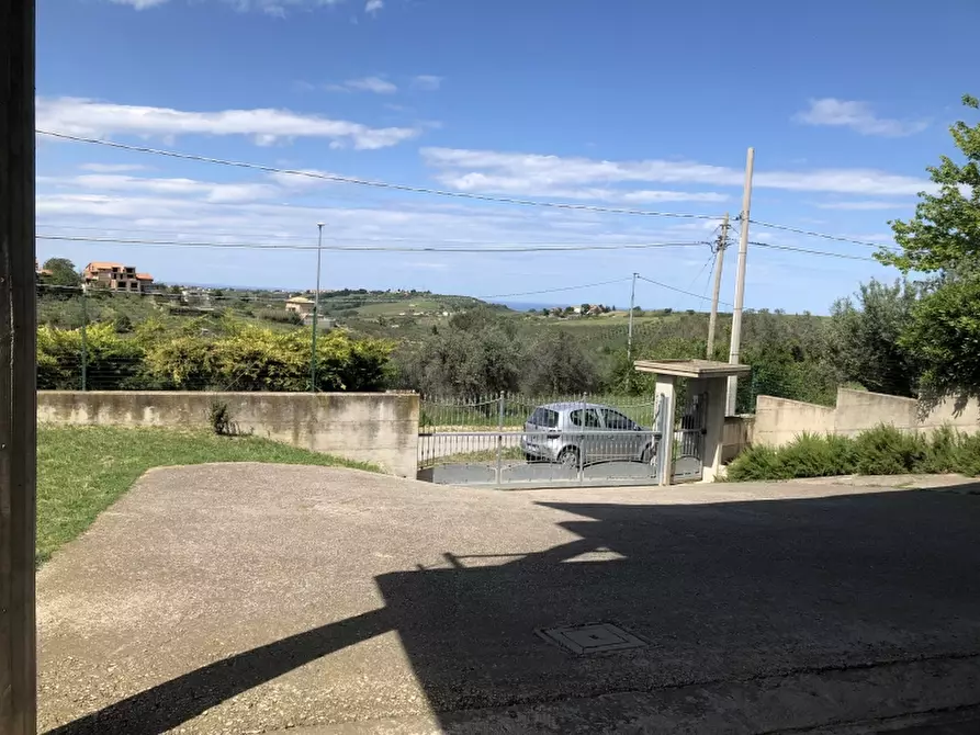 Immagine 3 di Casa indipendente in vendita  in viale e. mattei a Cupello