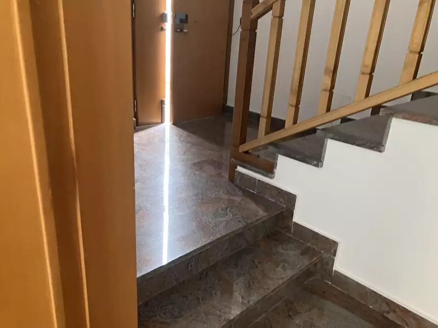 Immagine 8 di Locale commerciale in vendita  in san salvo a San Salvo