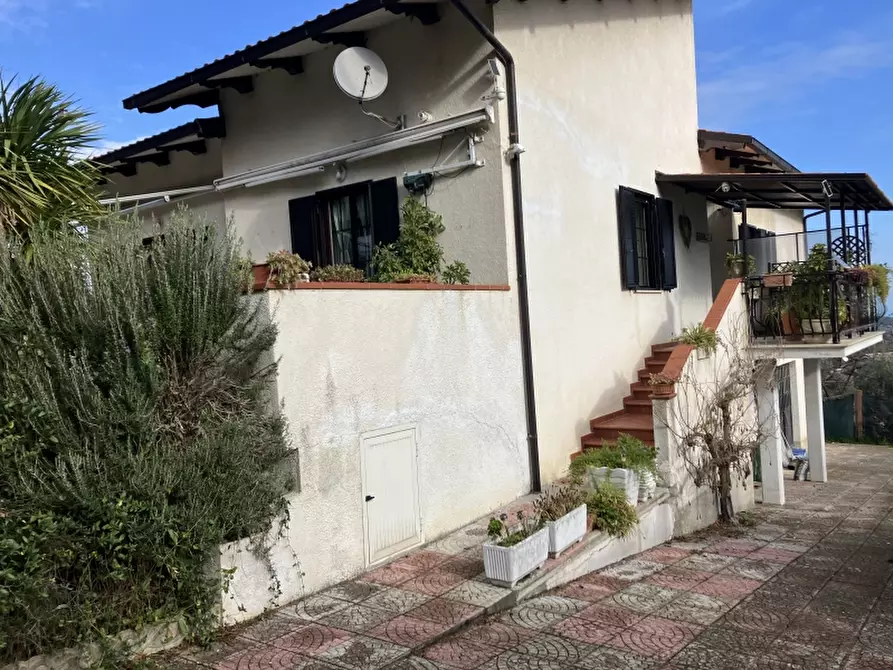 Immagine 2 di Villa in vendita  in VIA MIRAMONTI a Cupello
