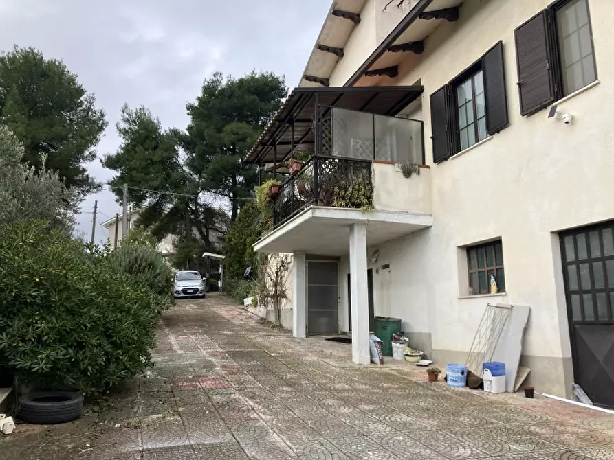 Immagine 3 di Villa in vendita  in VIA MIRAMONTI a Cupello