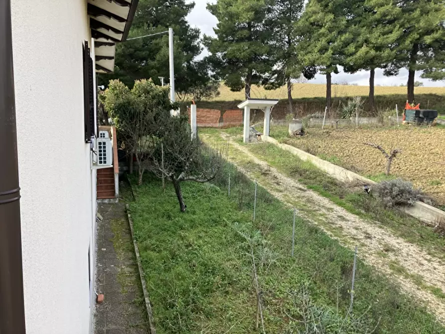 Immagine 6 di Villa in vendita  in VIA MIRAMONTI a Cupello