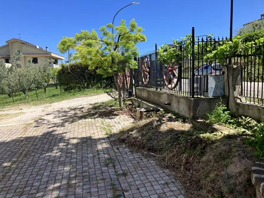 Immagine 5 di Casa indipendente in vendita  in CUPELLO a Cupello