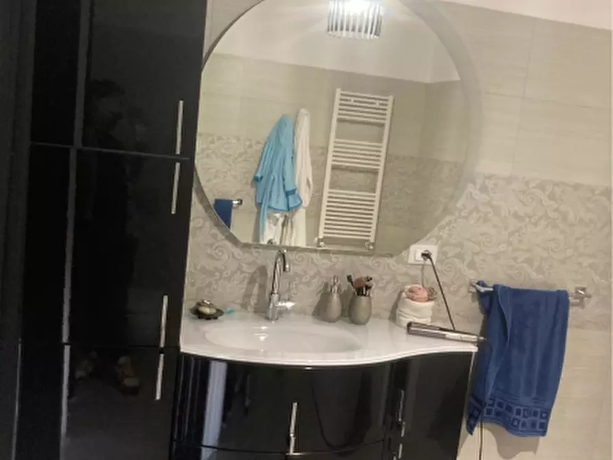 Immagine 13 di Appartamento in vendita  in VIA CONTI RICCI a Vasto